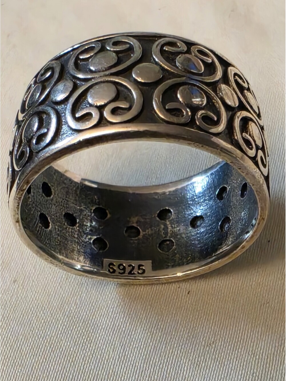 wide Balinese-style 925 sterling silver oxidized band ring With Heart Swirls